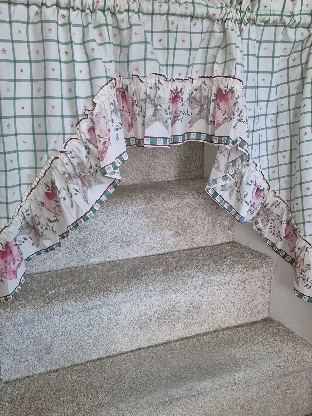 Floral Ruffled Valance Curtain in Pink and Green - Hearts And Stars 56x35